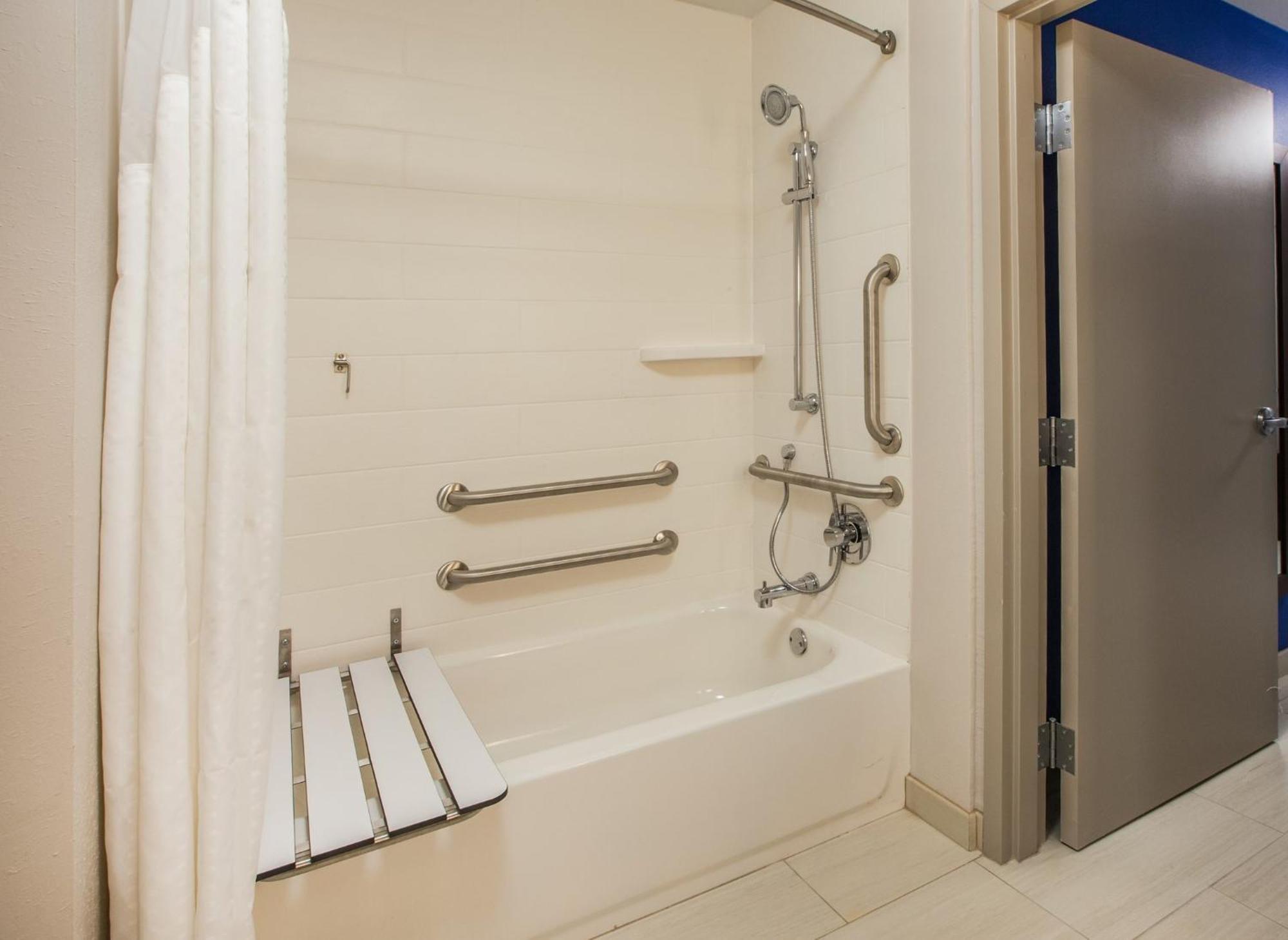 Holiday Inn Express & Suites Chicago - Oak Forest By Ihg Ngoại thất bức ảnh